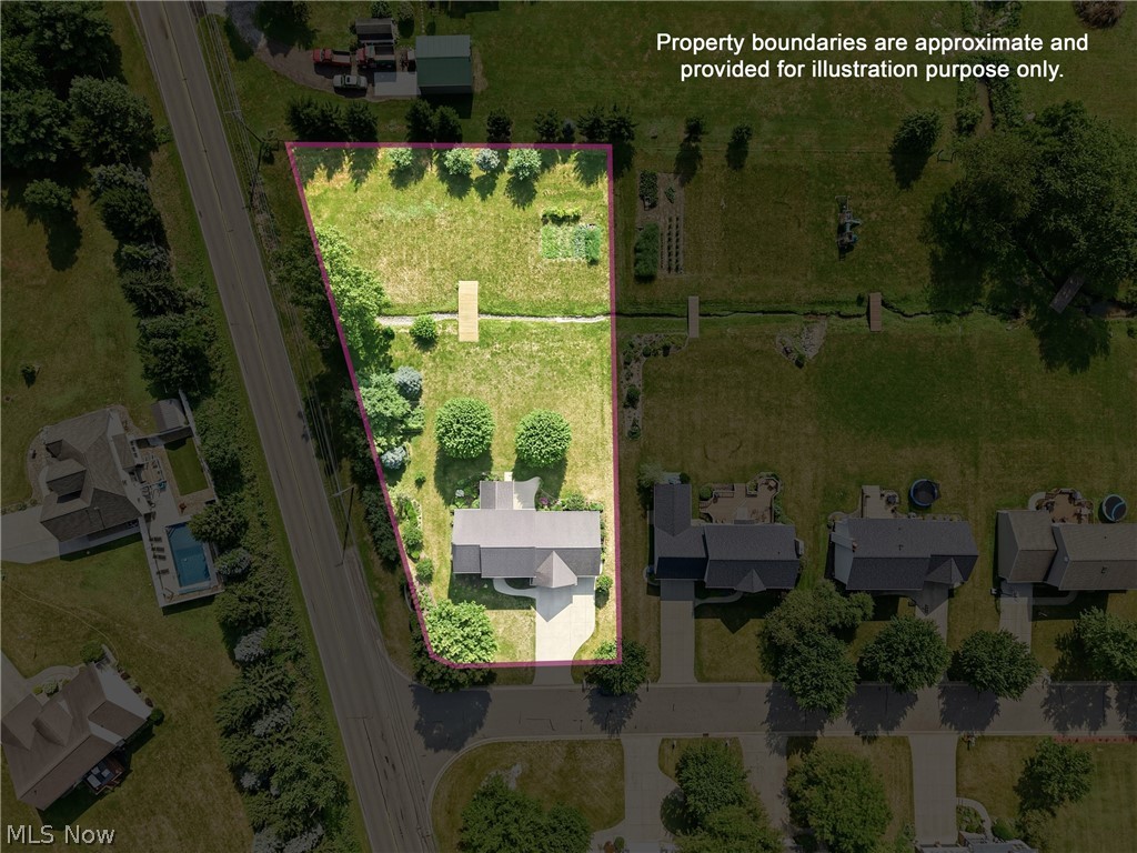 5808 Shallow Creek Avenue Louisville OH 44641
