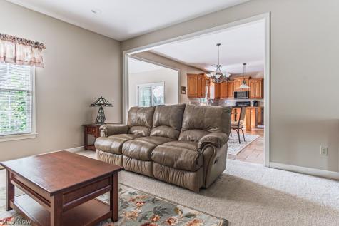 5808 Shallow Creek Avenue Louisville OH 44641