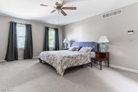 5808 Shallow Creek Avenue Louisville OH 44641