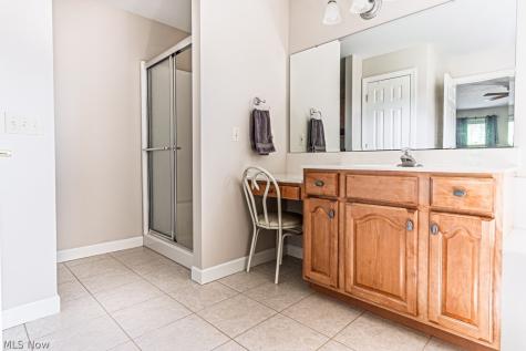 5808 Shallow Creek Avenue Louisville OH 44641