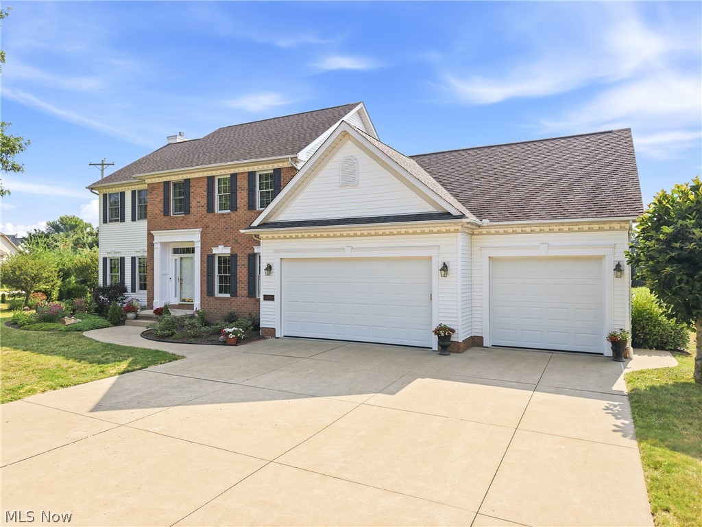 5808 Shallow Creek Avenue Louisville OH 44641
