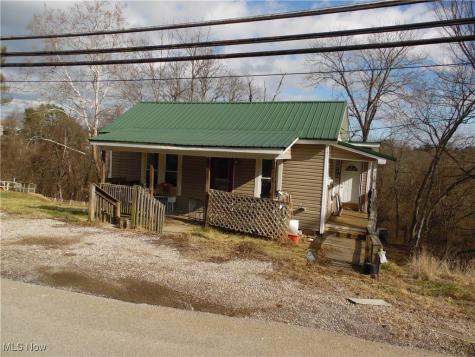 718 Cisler Drive Marietta OH 45750
