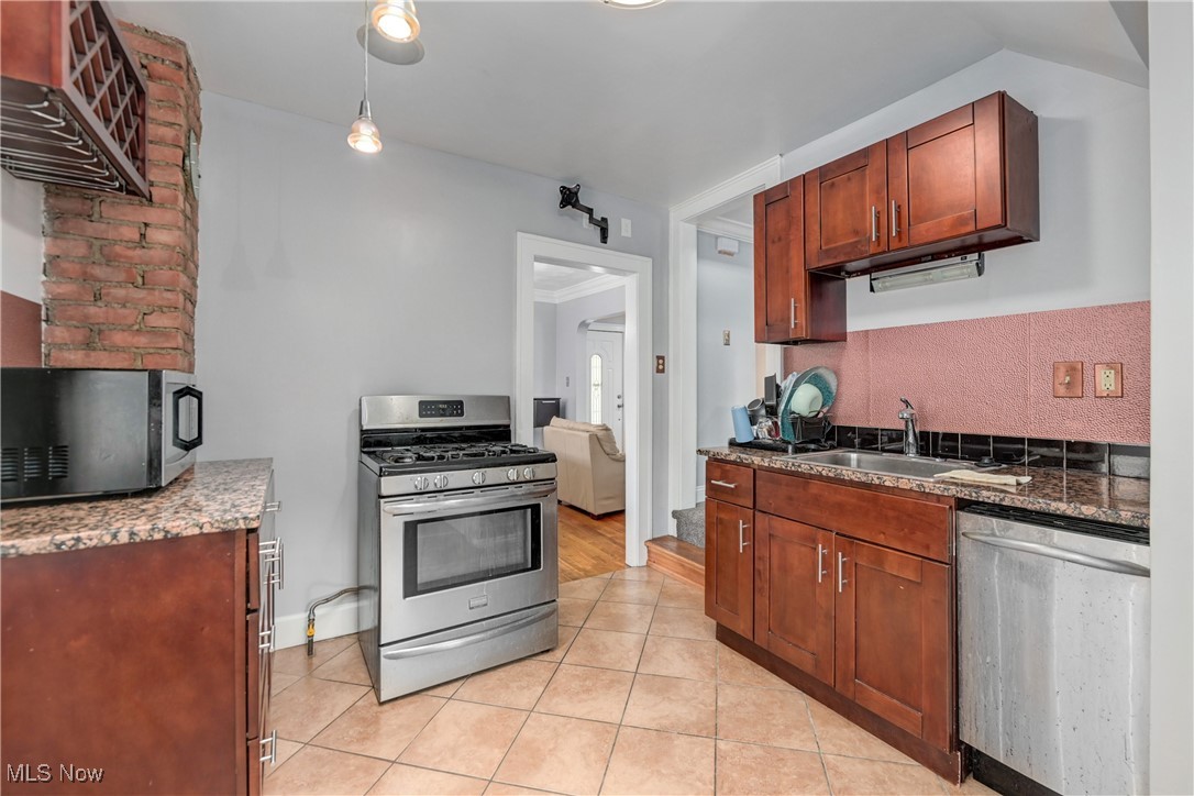 1948 Staunton Road Cleveland Heights OH 44118