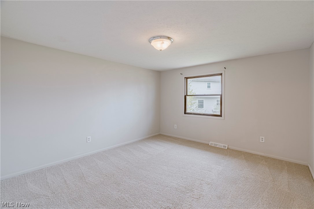5880 Deepwood Trail Solon OH 44139