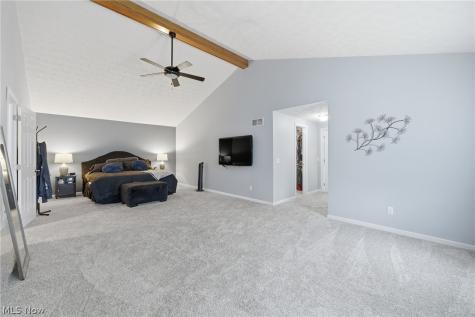 1576 Kings Arms Circle NW Uniontown OH 44685