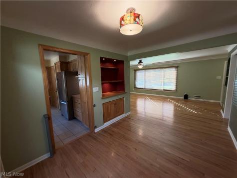 4694 Maple Lane North Royalton OH 44133