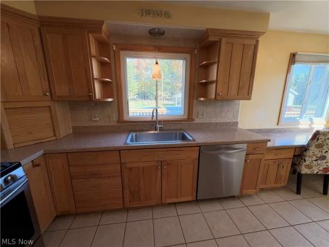 4694 Maple Lane North Royalton OH 44133