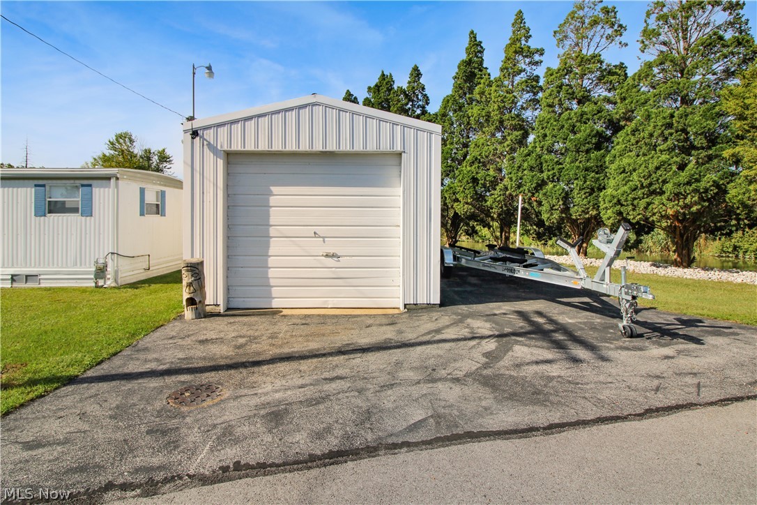 2825 W Risingsun Road Port Clinton OH 43452