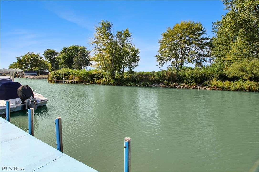 2825 W Risingsun Road Port Clinton OH 43452