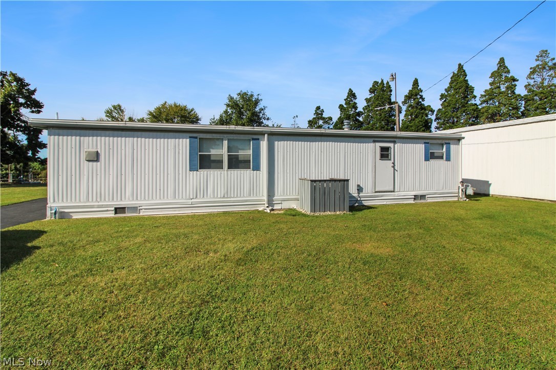 2825 W Risingsun Road Port Clinton OH 43452