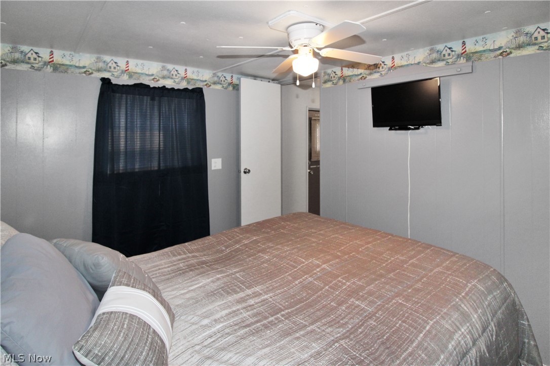 2825 W Risingsun Road Port Clinton OH 43452