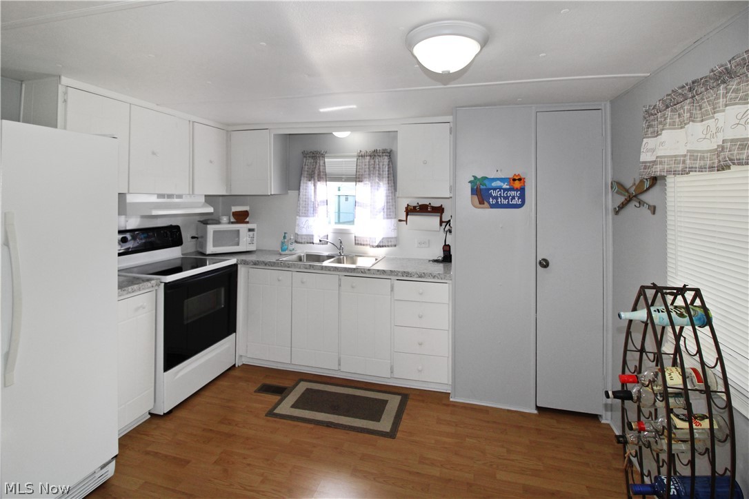 2825 W Risingsun Road Port Clinton OH 43452
