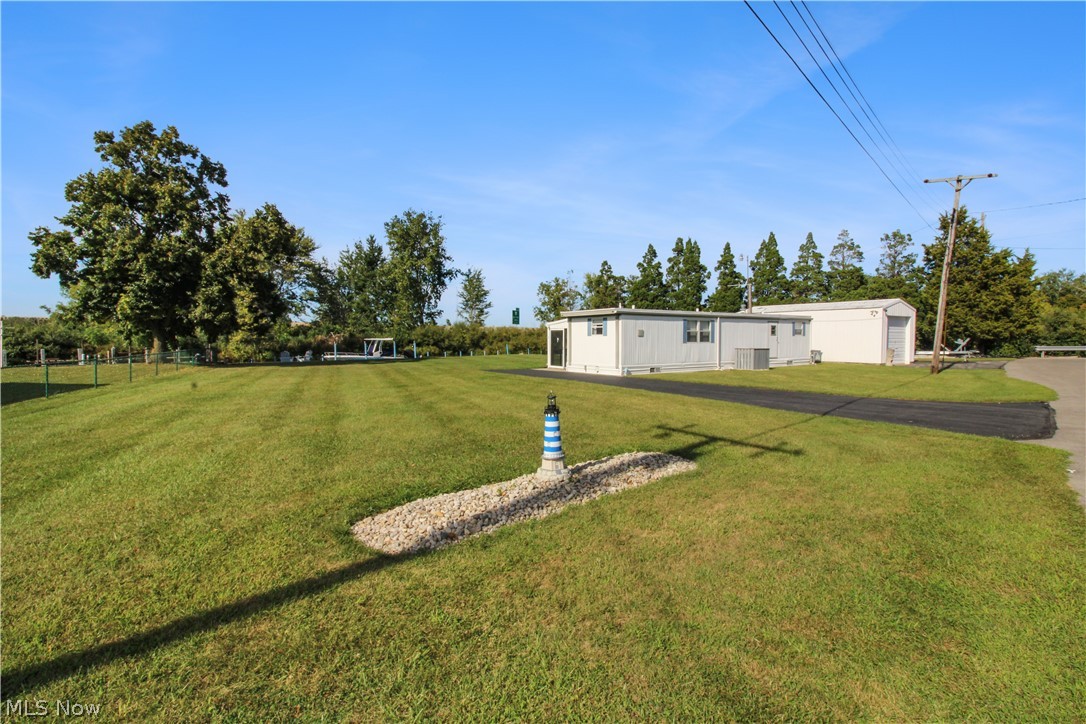 2825 W Risingsun Road Port Clinton OH 43452
