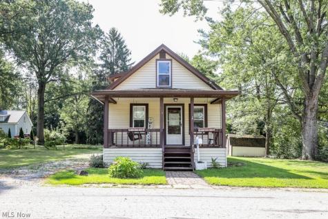 504 E Maple Lane Ravenna OH 44266