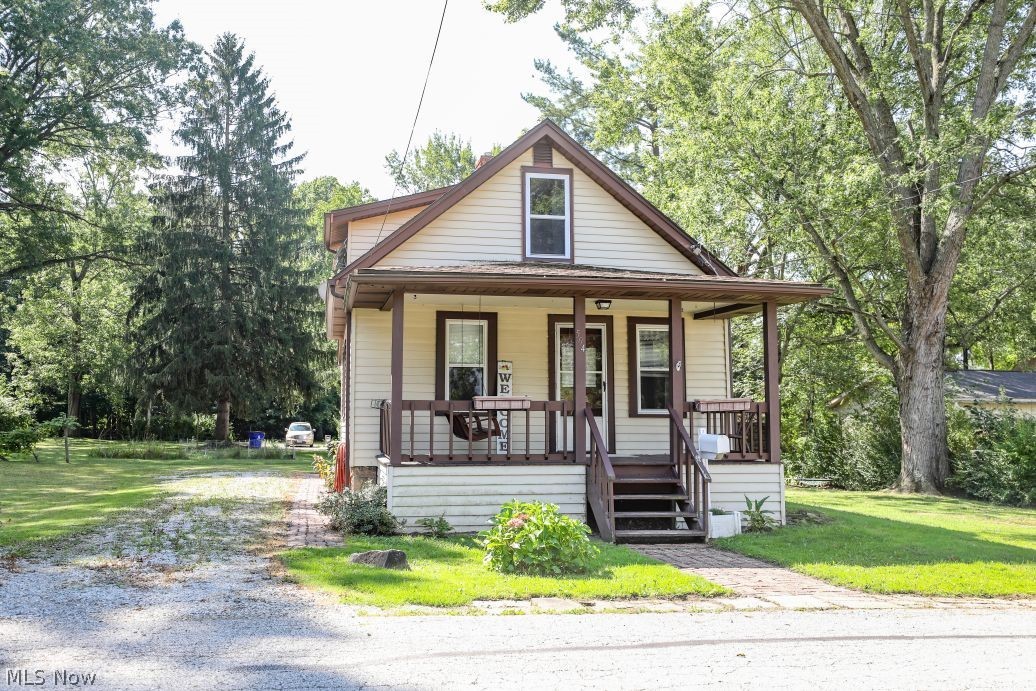 504 E Maple Lane Ravenna OH 44266