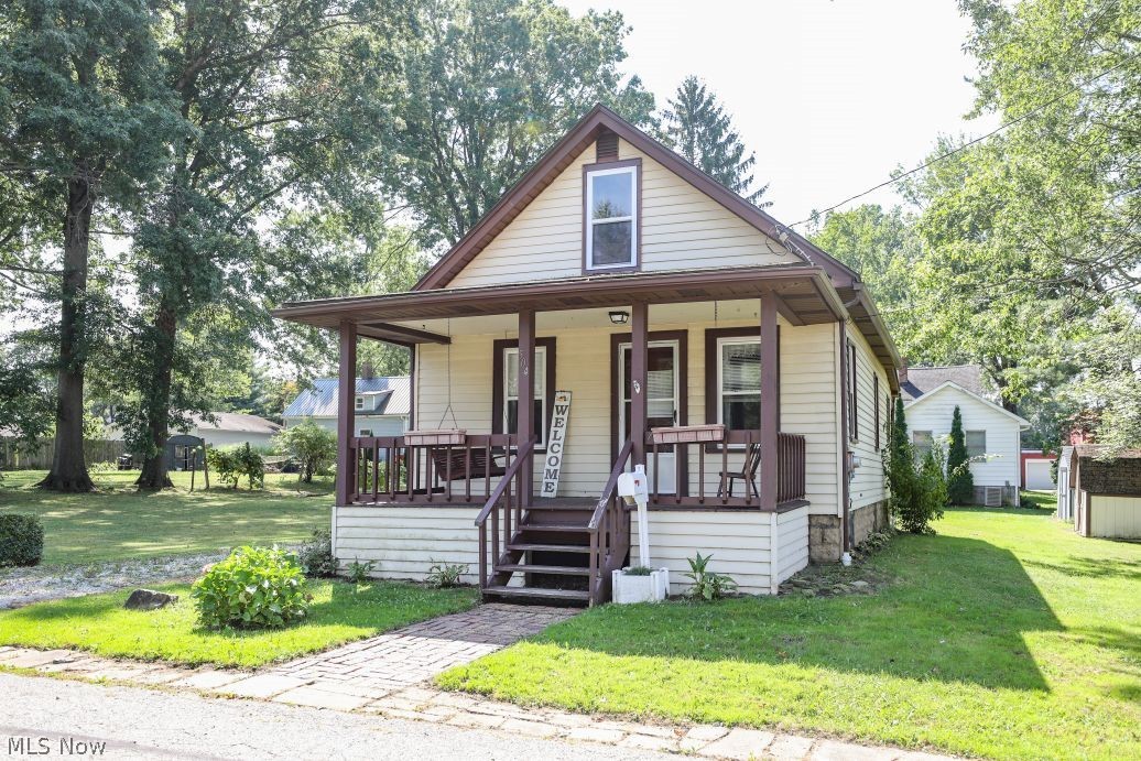 504 E Maple Lane Ravenna OH 44266