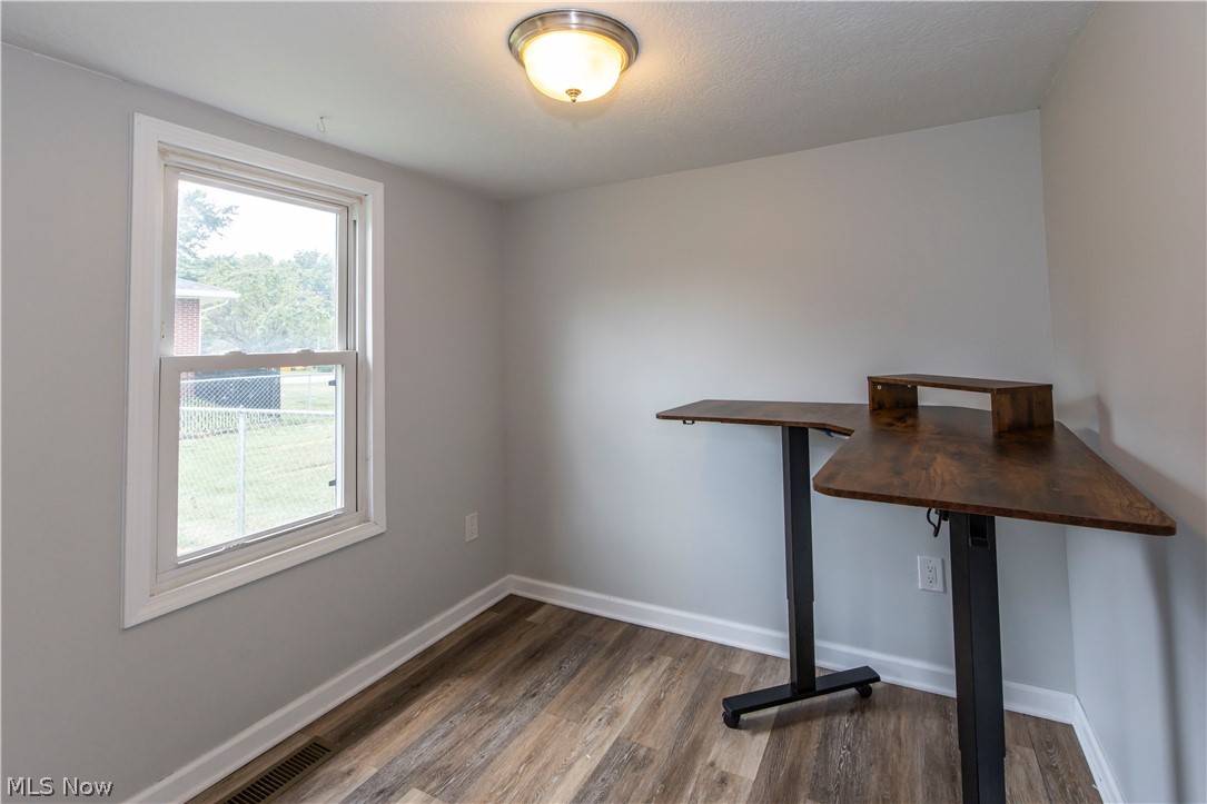 2284 Markey Street Akron OH 44319