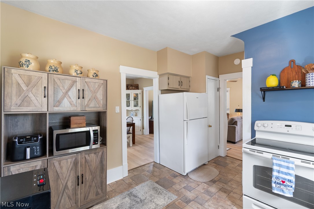 217 Bachtel Street SE North Canton OH 44720