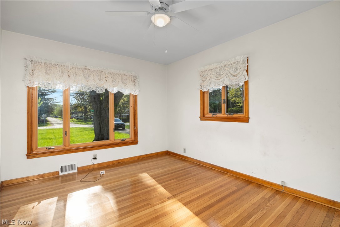 5254 Clinton Avenue Lorain OH 44055