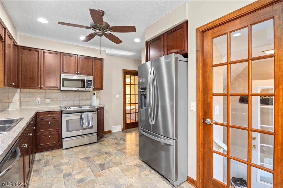 5254 Clinton Avenue Lorain OH 44055