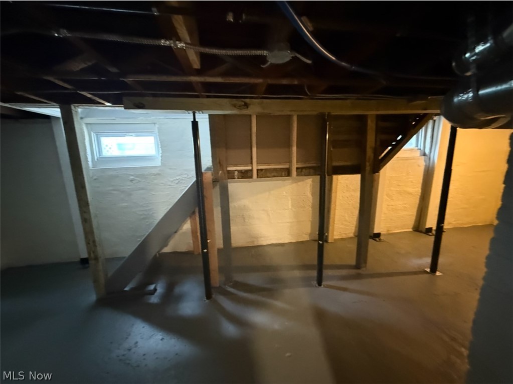 3383 W 98th Street Cleveland OH 44102
