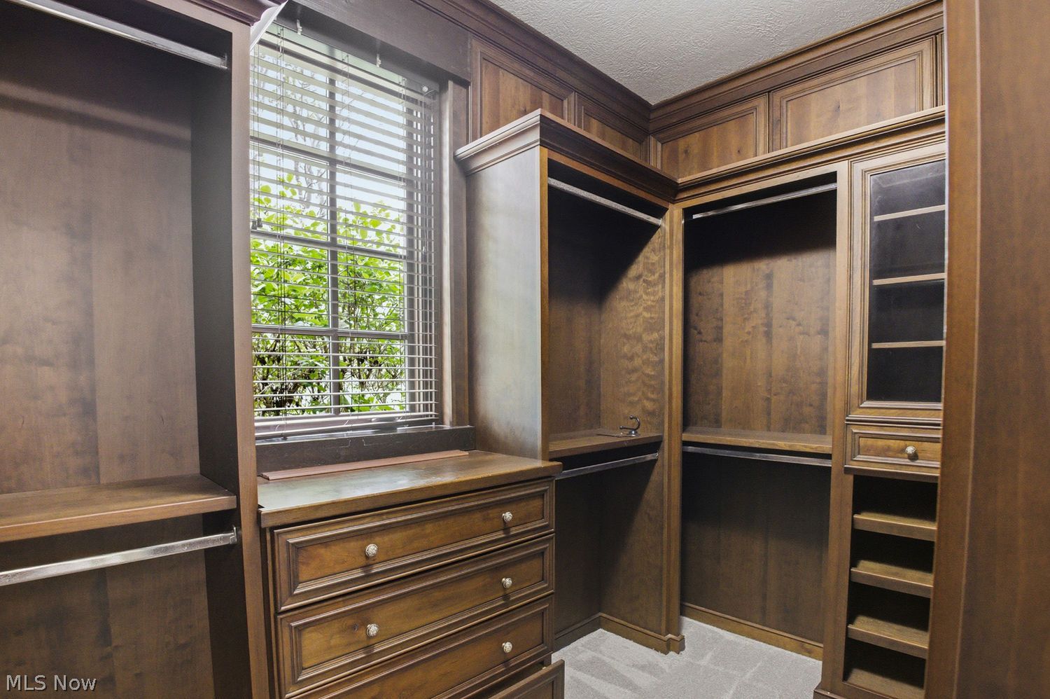 8159 Devon Court Chagrin Falls OH 44023