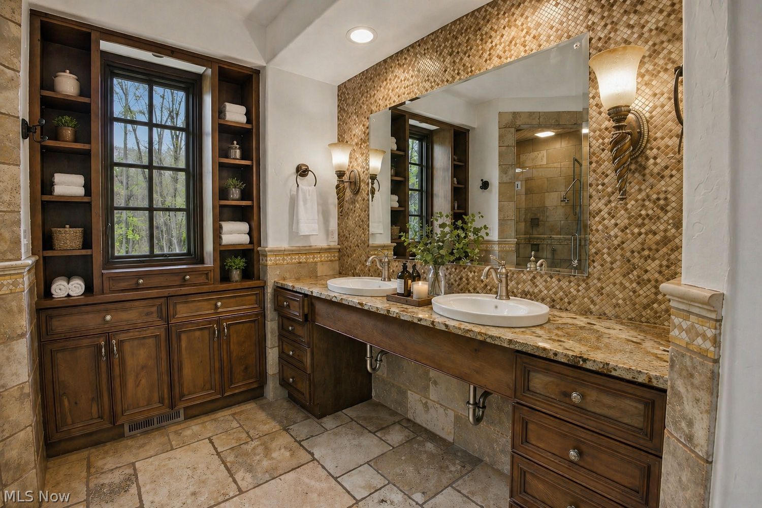 8159 Devon Court Chagrin Falls OH 44023