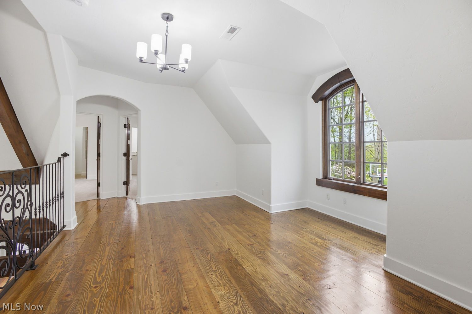 8159 Devon Court Chagrin Falls OH 44023