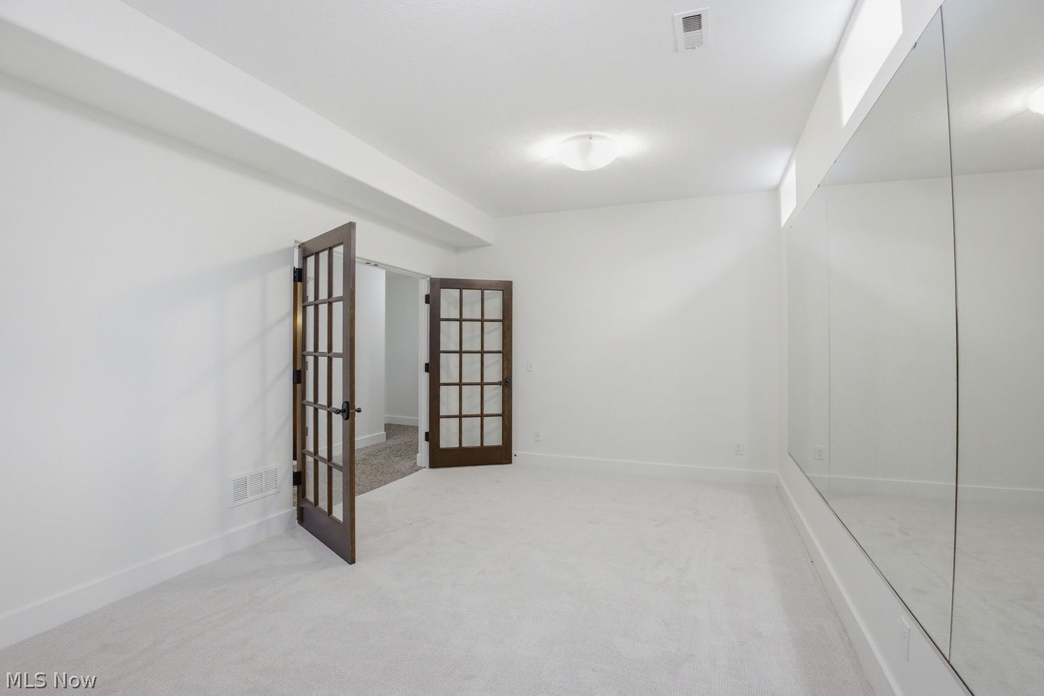 8159 Devon Court Chagrin Falls OH 44023