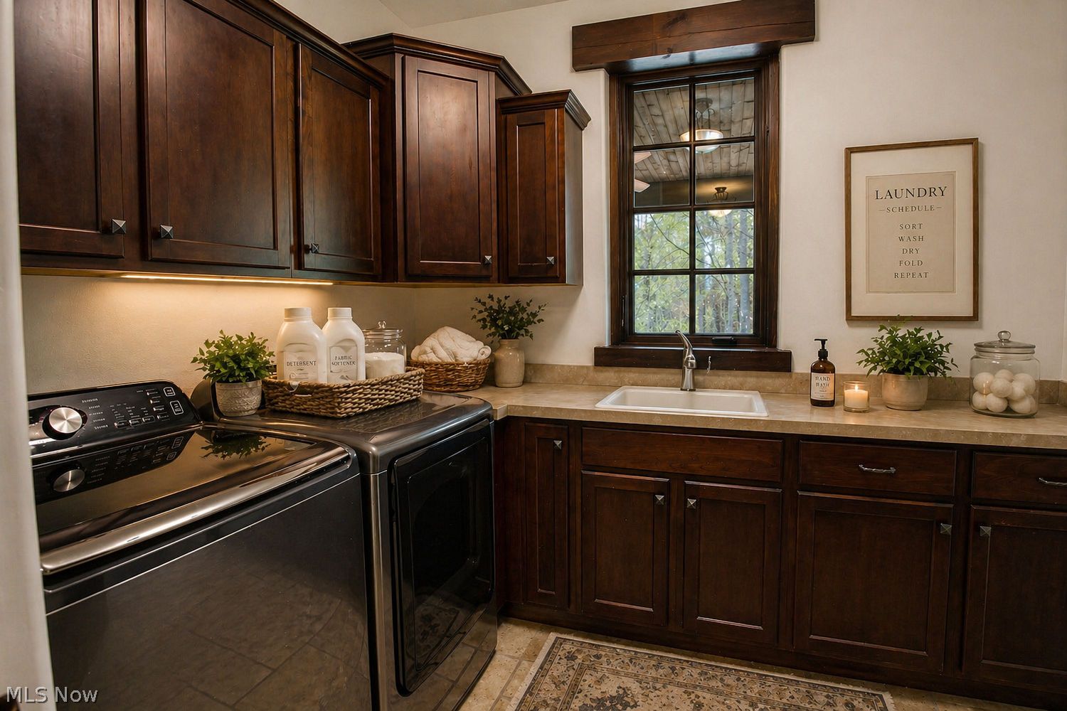 8159 Devon Court Chagrin Falls OH 44023