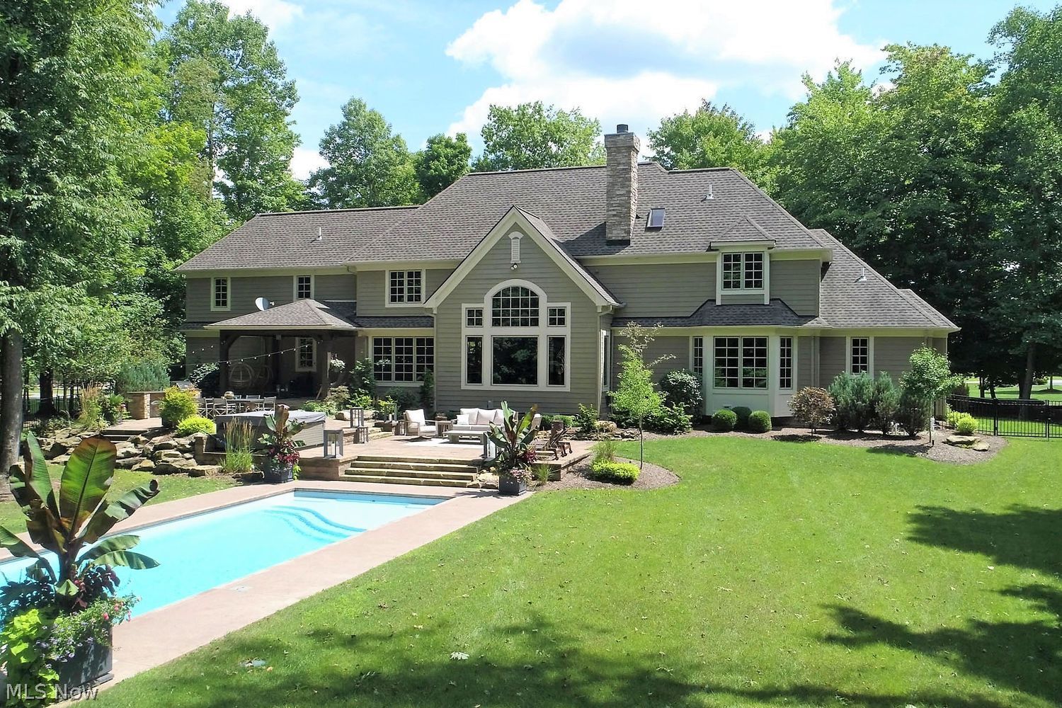 8159 Devon Court Chagrin Falls OH 44023