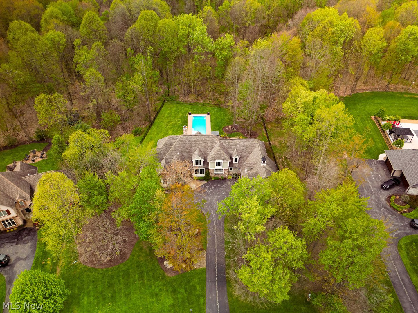 8159 Devon Court Chagrin Falls OH 44023