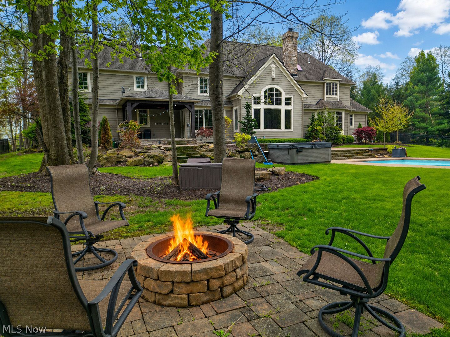 8159 Devon Court Chagrin Falls OH 44023