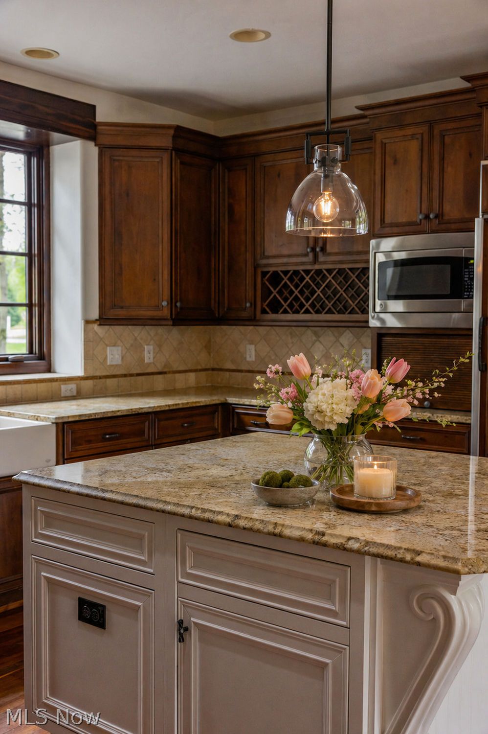 8159 Devon Court Chagrin Falls OH 44023