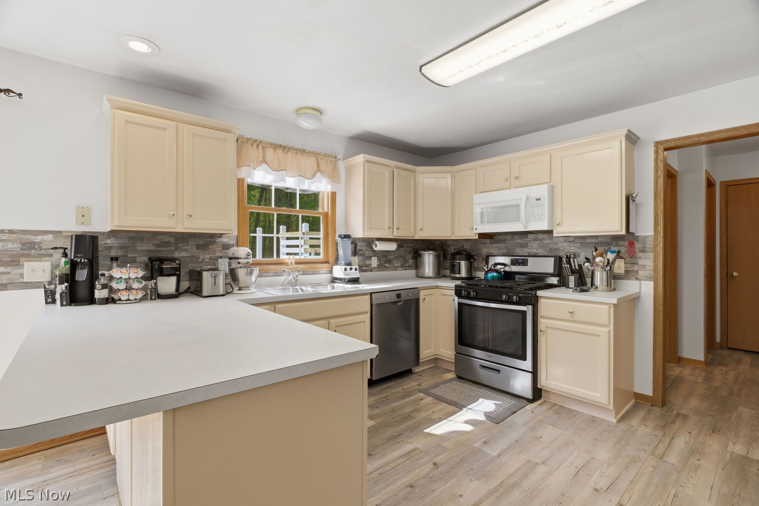 8904 Dean Road Vermilion OH 44089