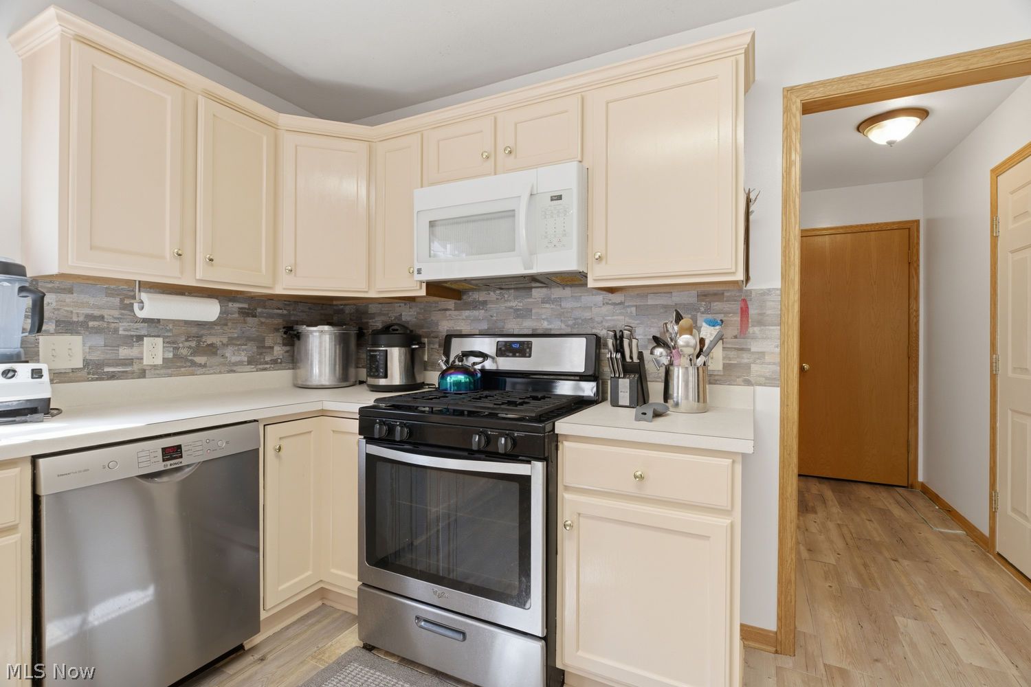 8904 Dean Road Vermilion OH 44089