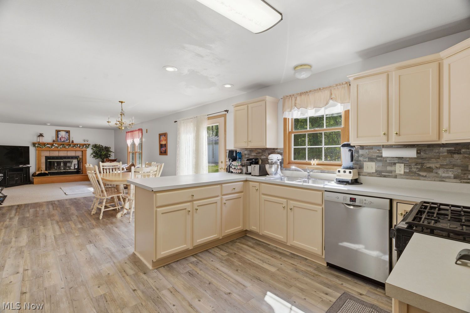 8904 Dean Road Vermilion OH 44089