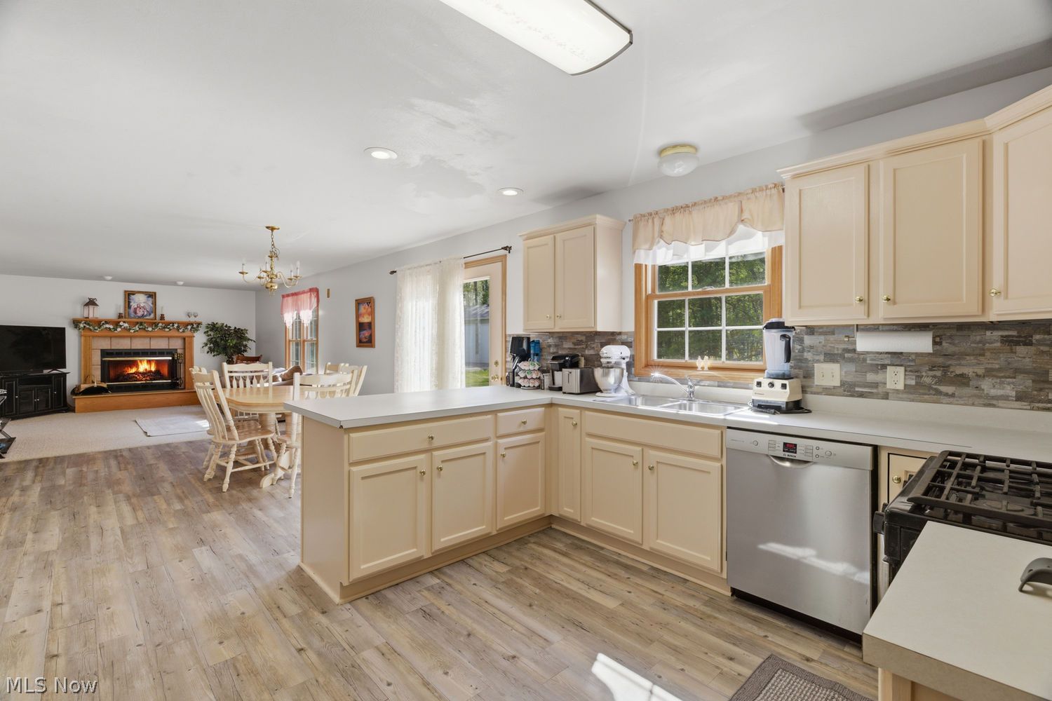 8904 Dean Road Vermilion OH 44089