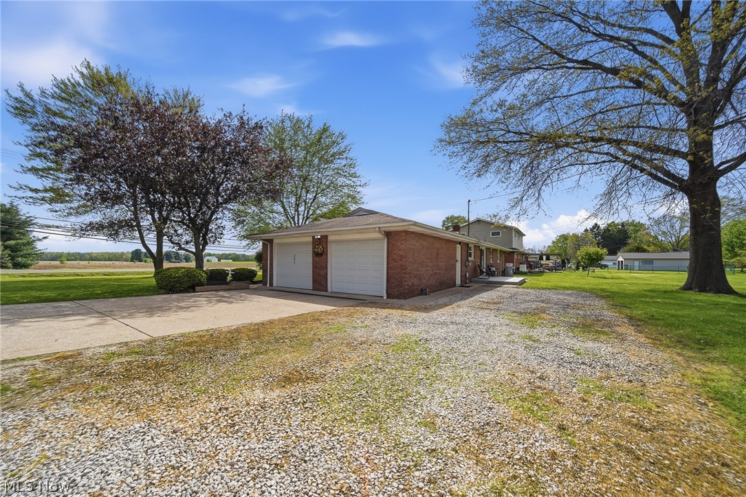 3295 Easton Street NE Canton OH 44721