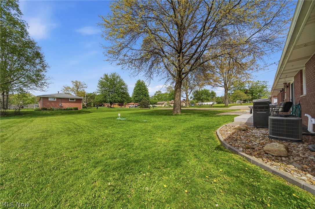 3295 Easton Street NE Canton OH 44721
