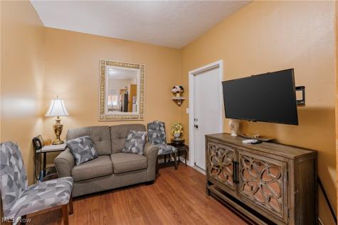 6306 Meadowbrook Road Garfield Heights OH 44125