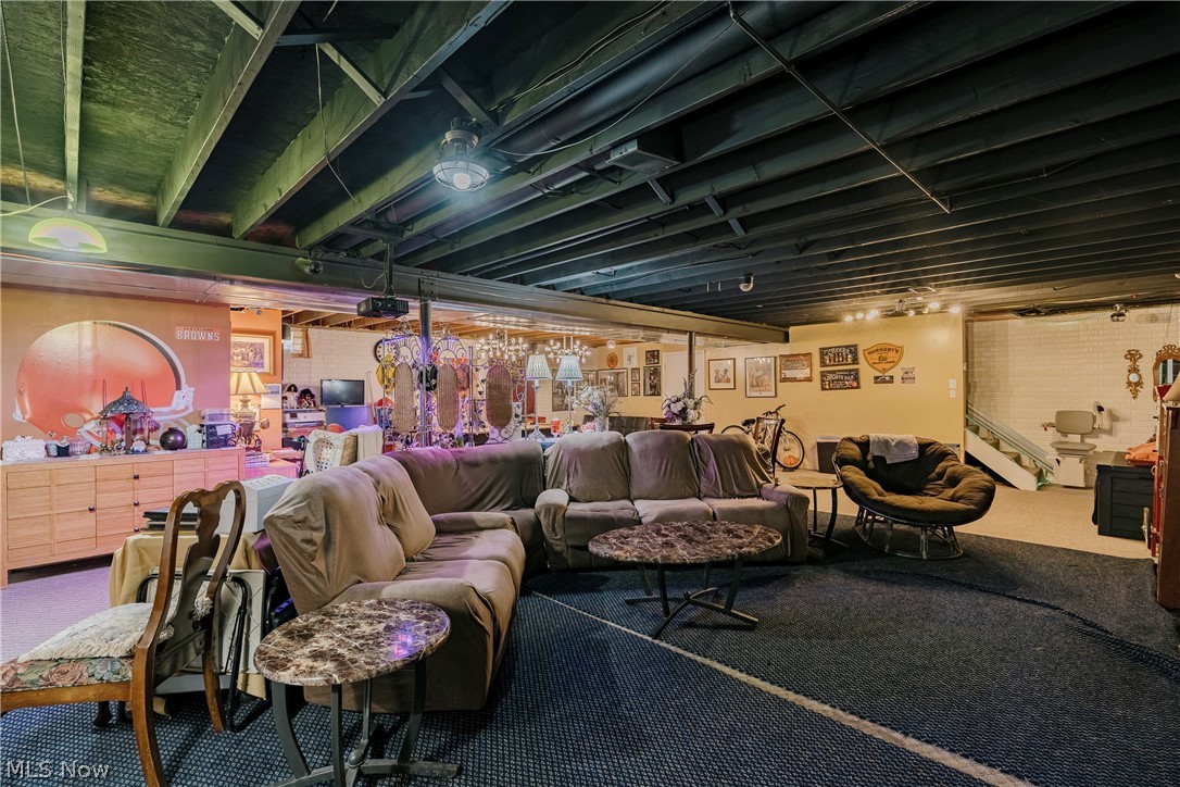 6306 Meadowbrook Road Garfield Heights OH 44125