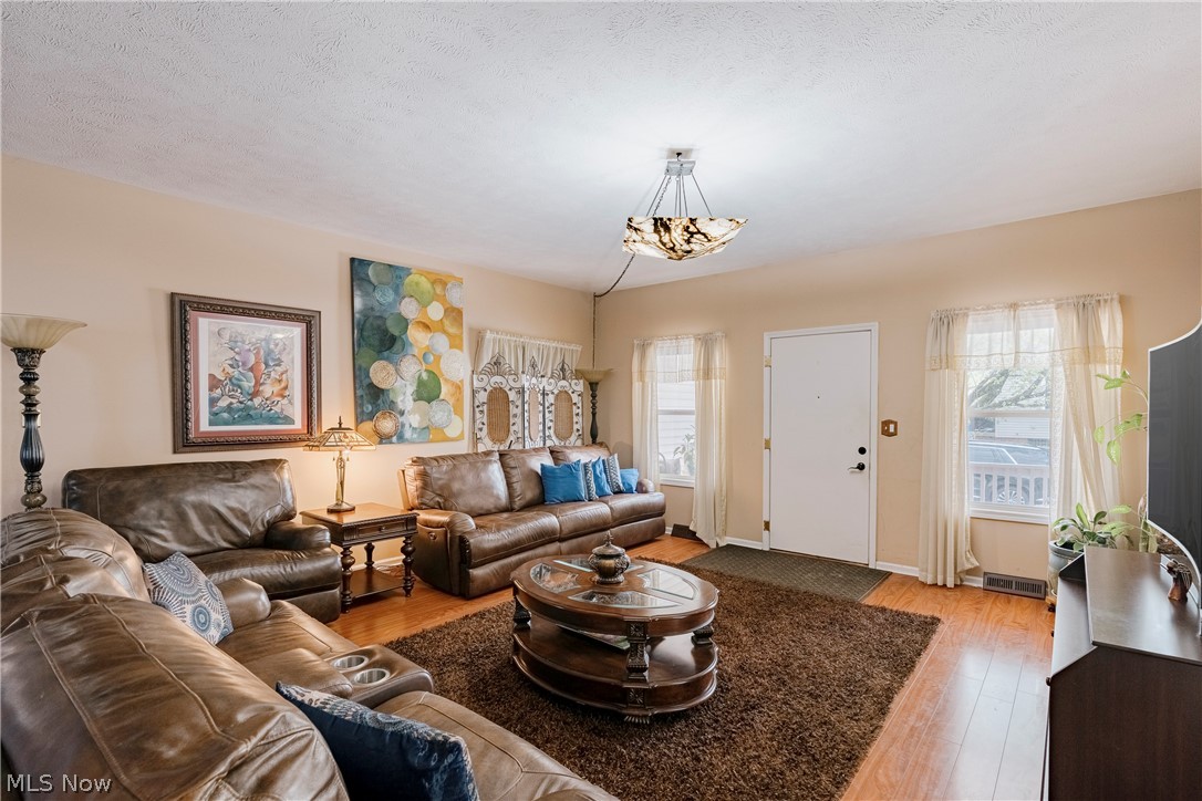 6306 Meadowbrook Road Garfield Heights OH 44125