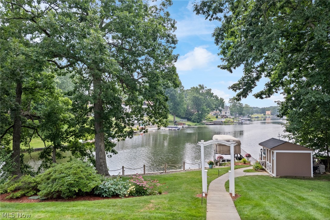 114 Lake Front Drive Green OH 44319