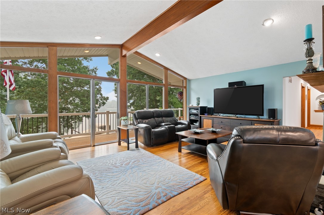 114 Lake Front Drive Green OH 44319