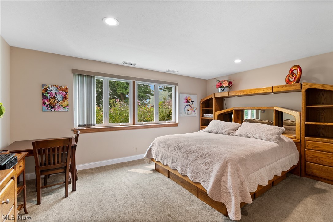114 Lake Front Drive Green OH 44319