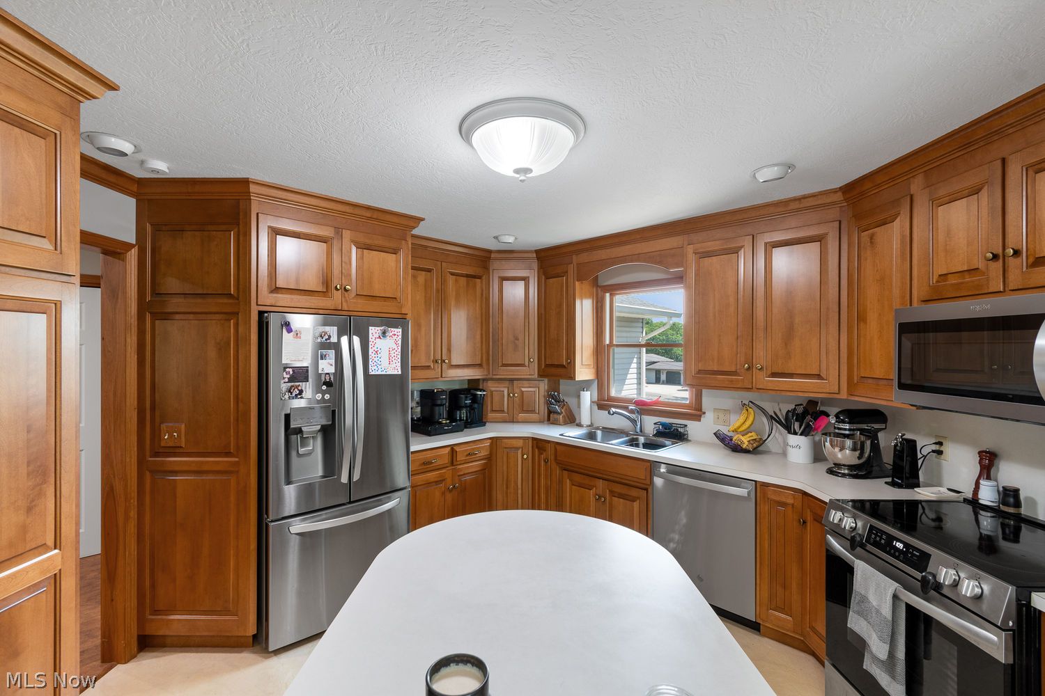 1696 N Hill Road NW Dover OH 44622