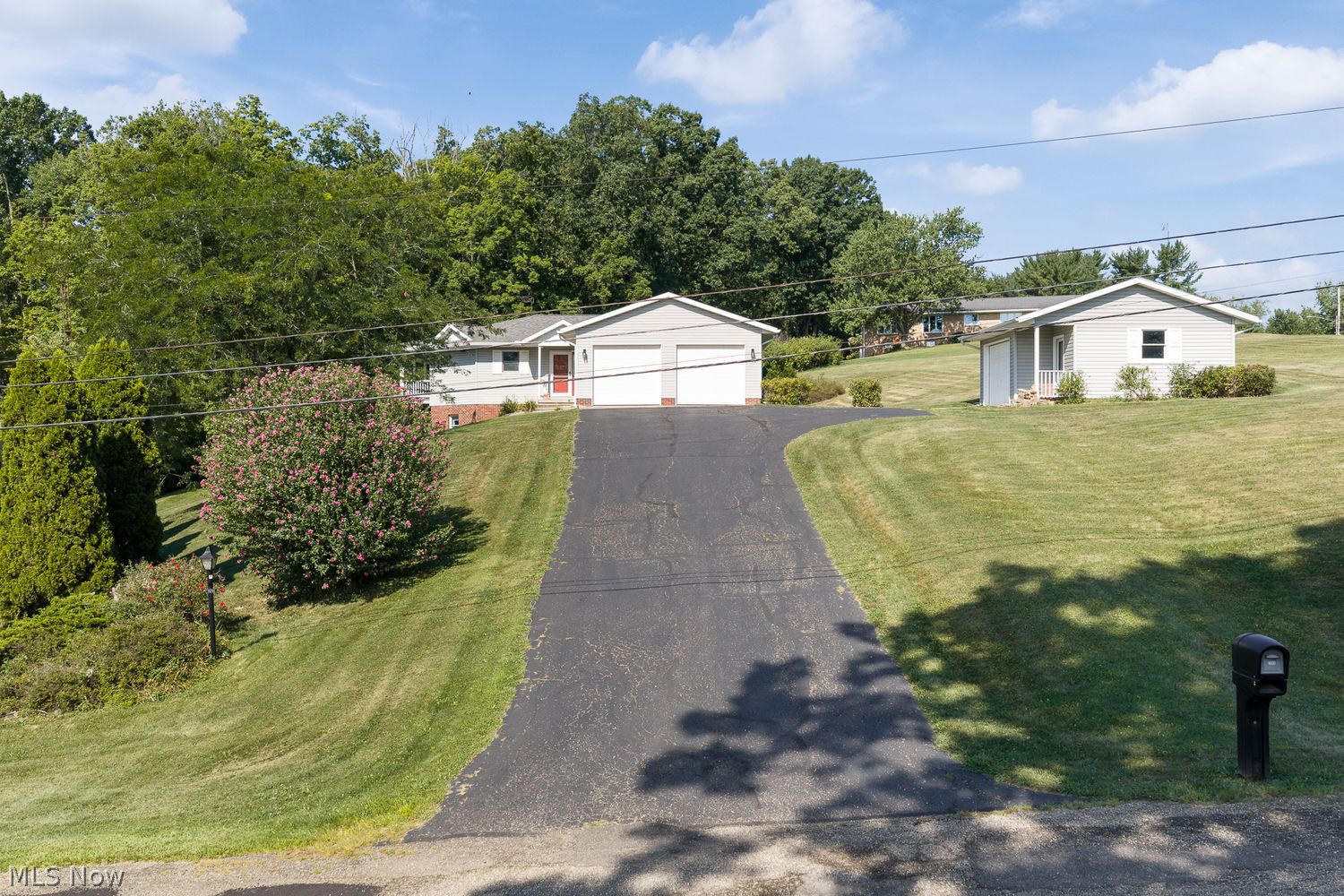 1696 N Hill Road NW Dover OH 44622
