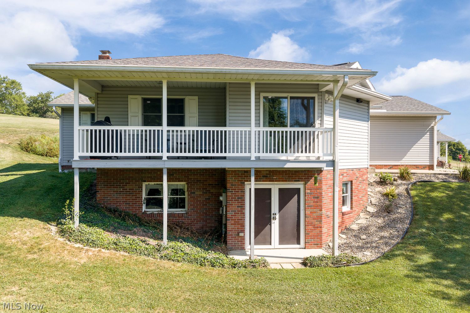 1696 N Hill Road NW Dover OH 44622