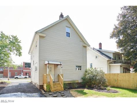 688 Dayton Street Akron OH 44310